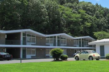 Colony House Motor Lodge