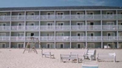 Fairview Beachfront Inn & Waterpark