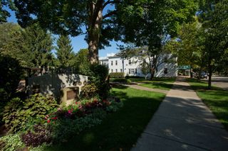 Maplewood Hotel