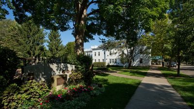 Maplewood Hotel