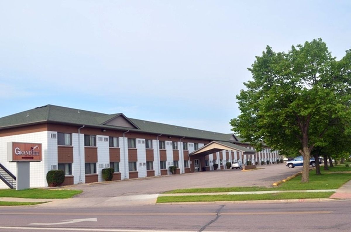 Grand Inn Moorhead Moorhead, MN Hotels GDS Reservation Codes Travel