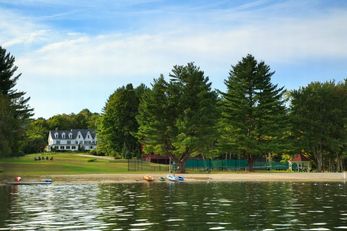 Inn At Pleasant Lake