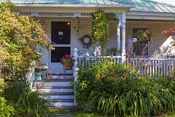 The Hilltop Inn