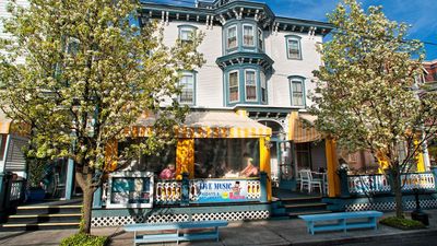 Carroll Villa Hotel