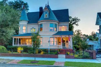 C.W. Worth House Bed and Breakfast