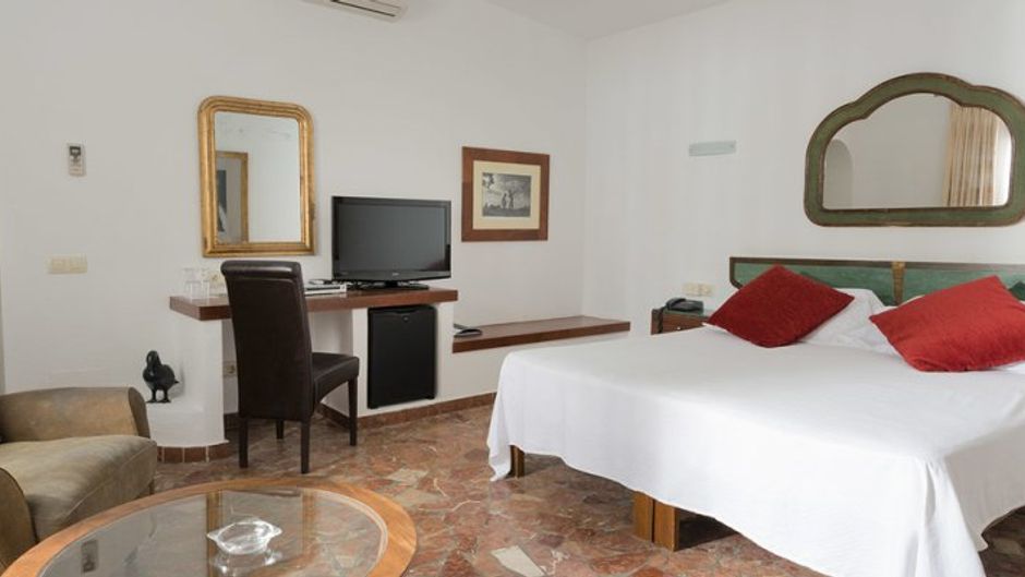 Punta Sur Hotel Room
