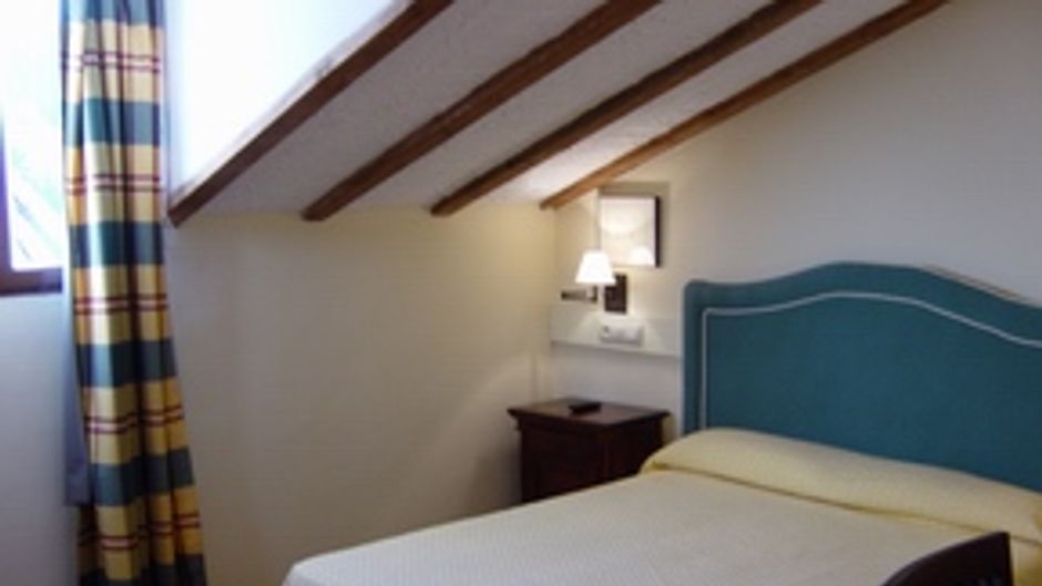 Cueva del Fraile Hotel Room