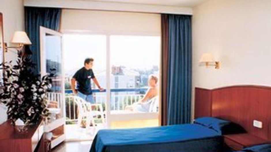 Hotel Oasis Park Room