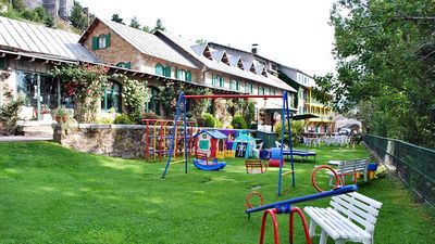 Adsera Hotel
