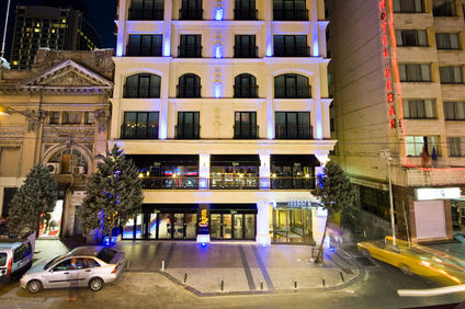 InnPera International Hotel