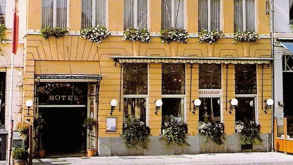 La Pomme d'Or Hotel Exterior
