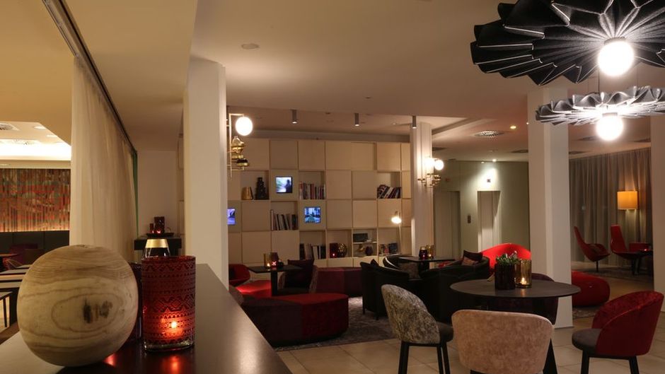 arte Hotel Linz Lobby