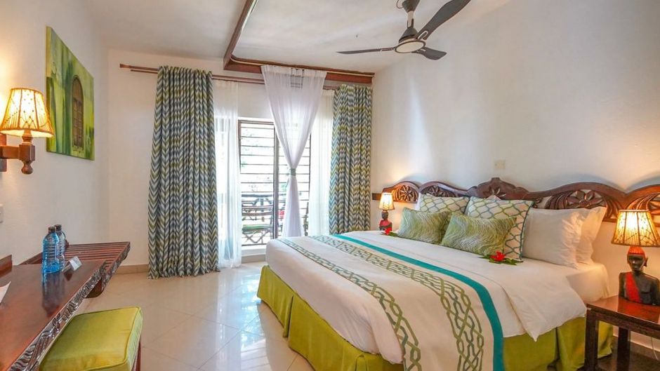 Papillon Lagoon Reef Hotel Room