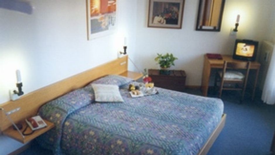 Montana Hotel Room