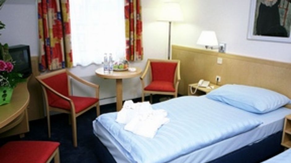 Austria Trend Hotel Ananas Room
