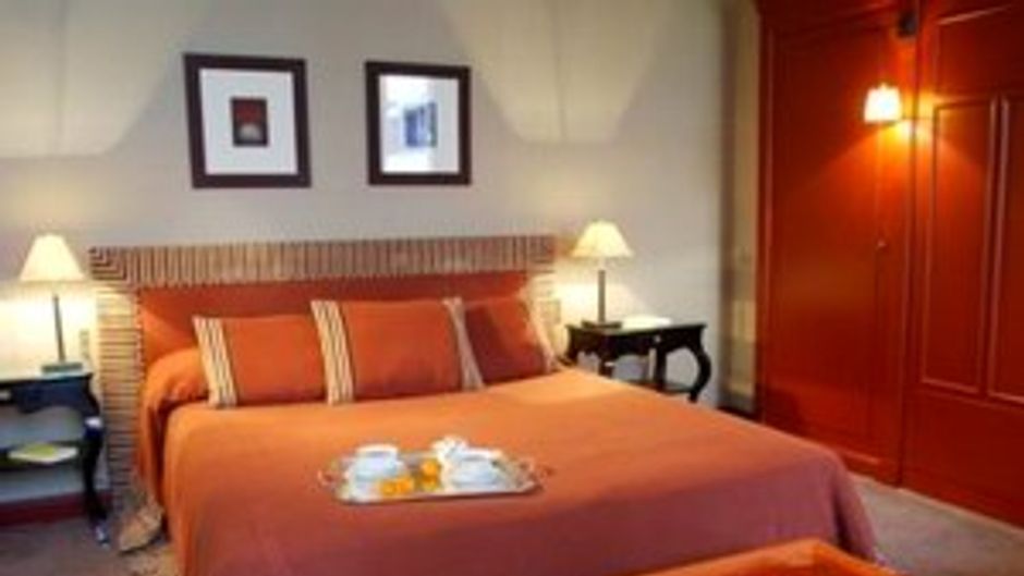 Le Pavillon de la Reine & Spa Room