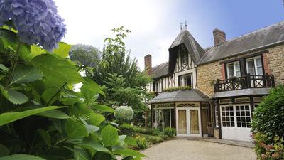 Hotel The Originals Le Manoir du Lys
