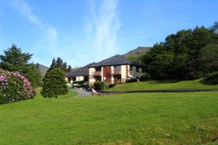 Kylemore Pass Hotel