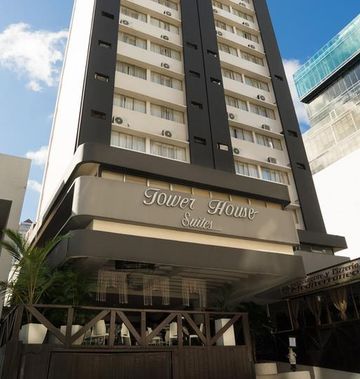 Hotel Tower House Suites