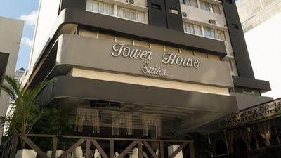 Hotel Tower House Suites
