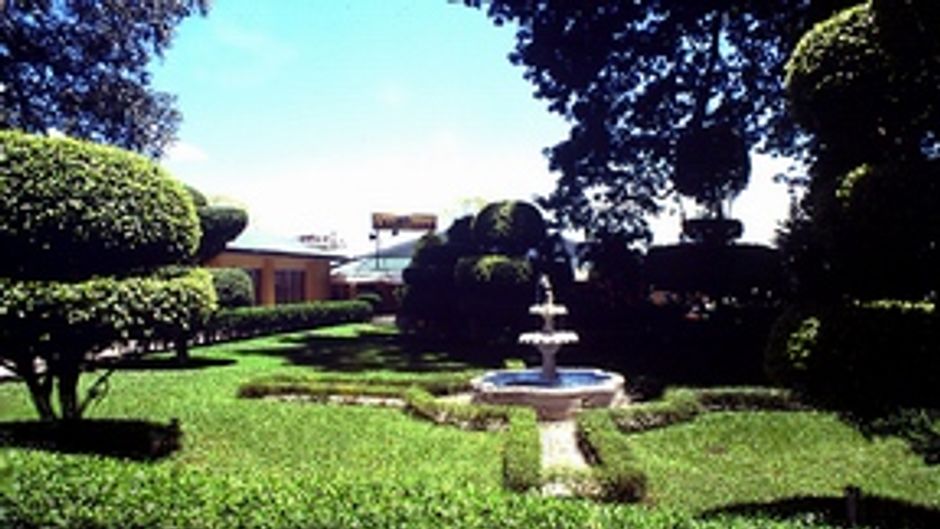Copantl Hotel and Suites Exterior