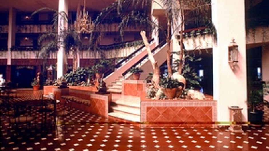 Copantl Hotel and Suites Lobby