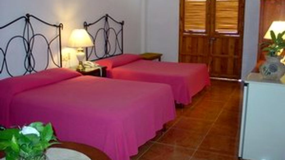 El Meson del Marques Hotel Room