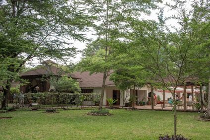 Hunter's Lodge