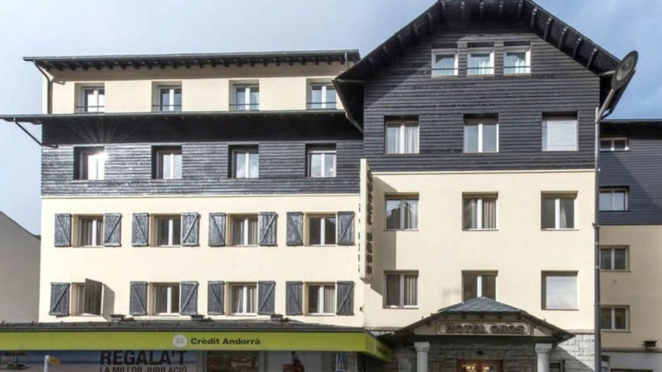 Evenia Oros Hotel Exterior