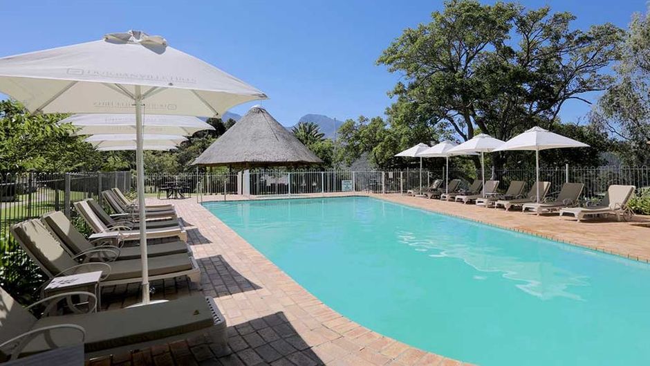 Eight Bells Mountain Inn Pool