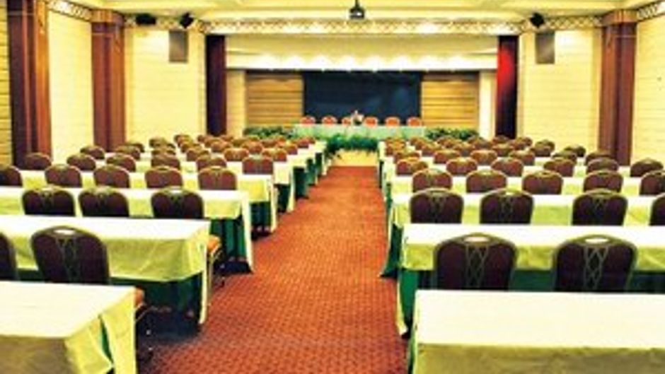 Park Hotel Shanghai Meeting