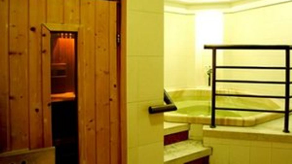 Park Hotel Shanghai Spa