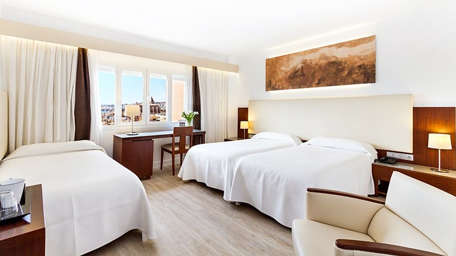 Almudaina Hotel Room