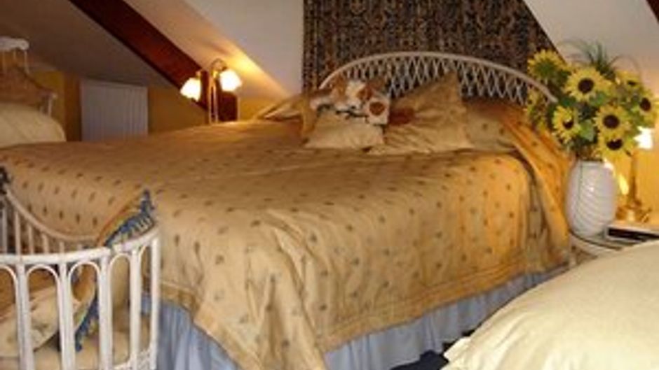 Farthings Hotel & Restaurant Suite