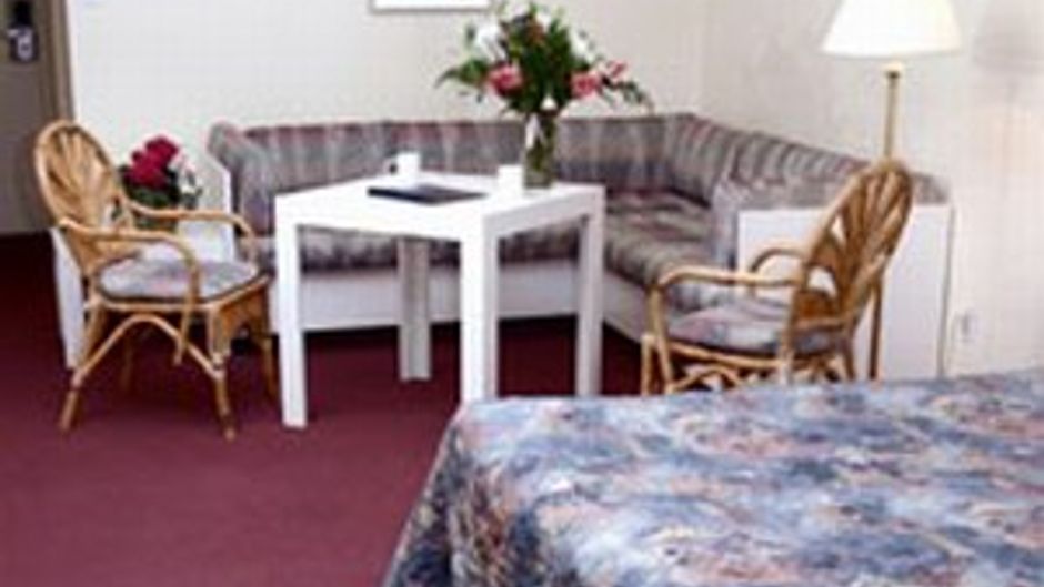 Argyll Plaza Hotel Room