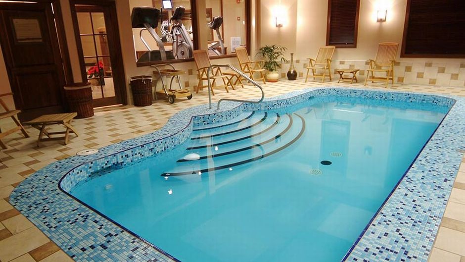 Chateau Beauvallon Pool