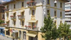 Hotel Ambassador