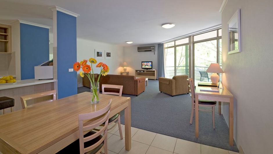 Kingston Terrace Serviced Apartments Suite