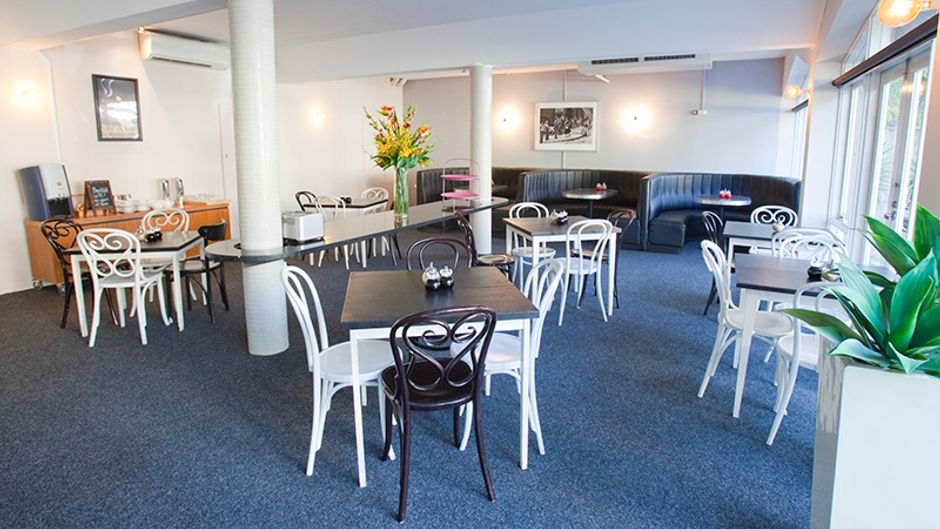 Punt Road Apartment Hotel Restaurant