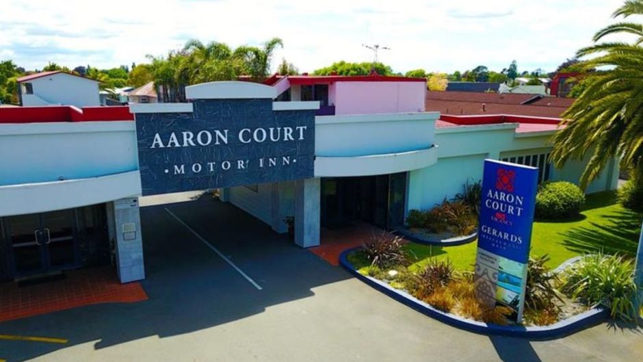 Aaron Court Motor Inn Exterior