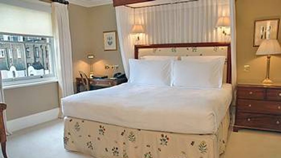 Roseate House London Room