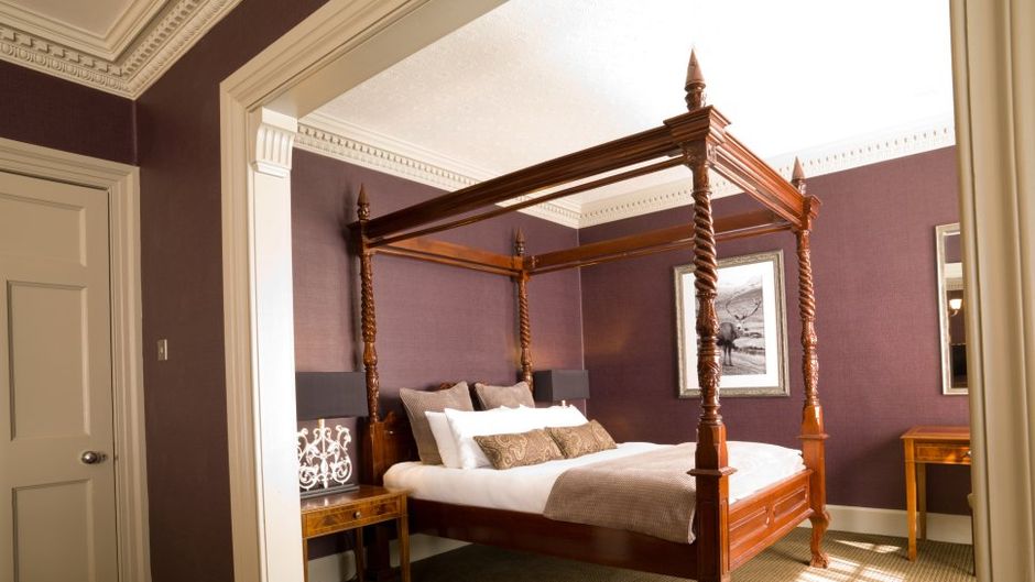 Dunkeld House Hotel Room