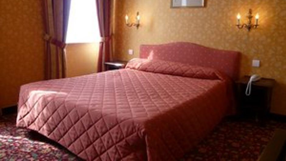 Hotel d'Argouges Room