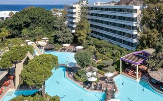 Dionysos Hotel