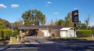 Amber Court Motor Inn