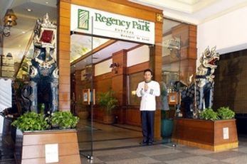 Check Inn Regency Park