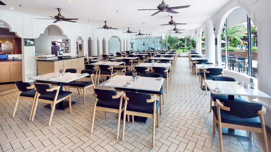 The Bayview Beach Resort Restaurant