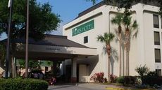 The Palms Hotel & Villas