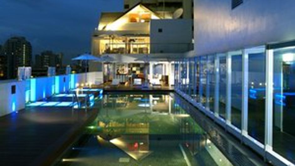 Night Hotel Bangkok Pool