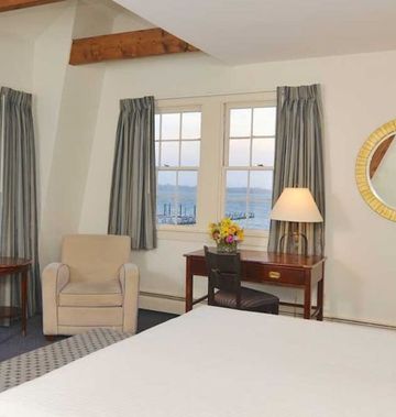 Harborside Inn